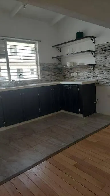 アパート Cozy, Quiet 1 Bedroom 2A Near Beach Near Us Embassy ブリッジタウン
